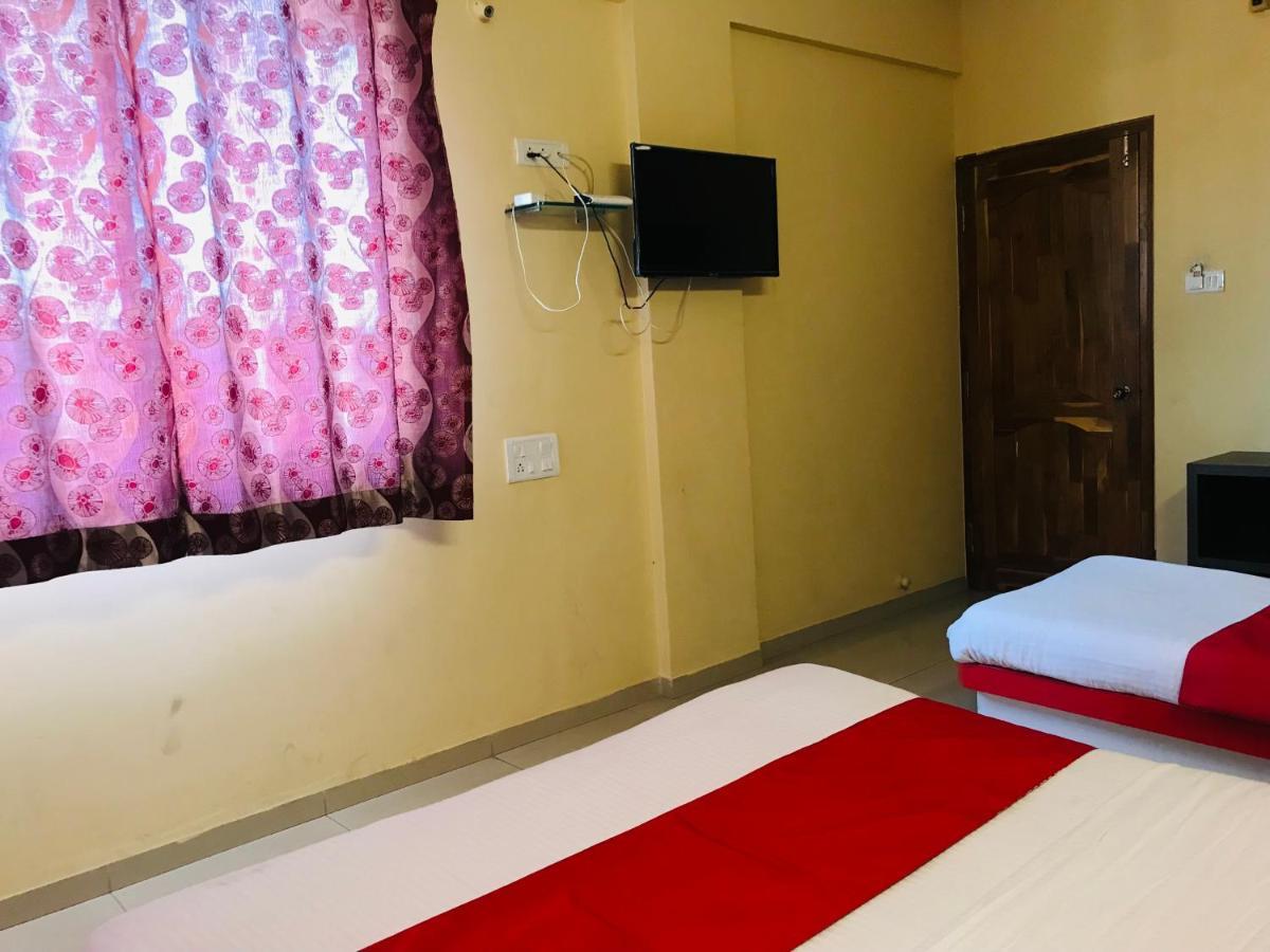 Staymaker Prakash International Gonikoppal ภายนอก รูปภาพ