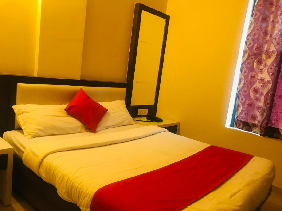 Staymaker Prakash International Gonikoppal ภายนอก รูปภาพ